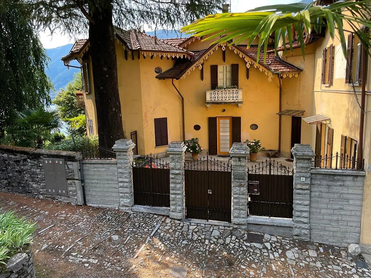 Lake Como Villa Ines Junior Apartment Faggeto Lario 0*,